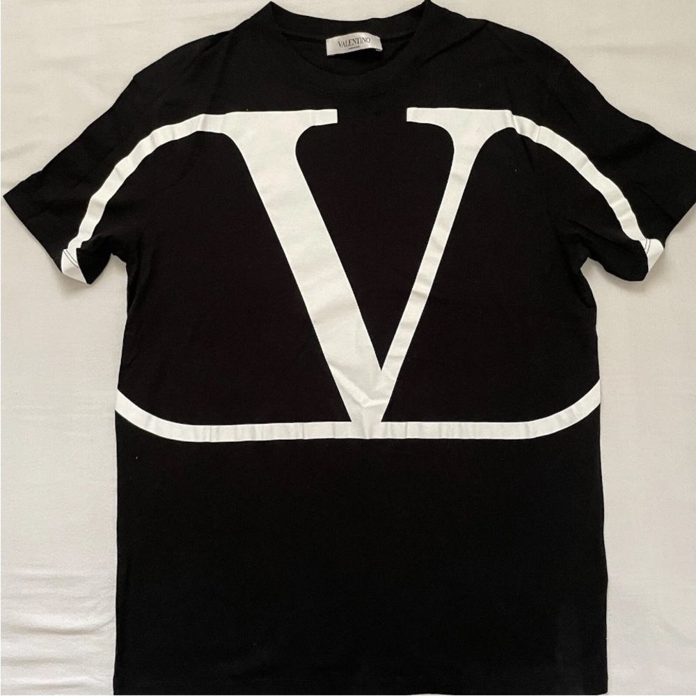 Valentino T-shirt Men Big V Logo Graphic Print Black LARGE  Designer Auth NWOT